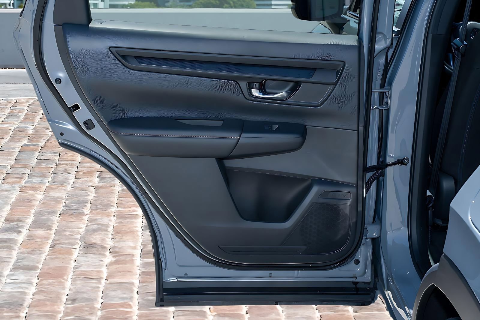 Certified 2025 Honda CR-V Sport image 11