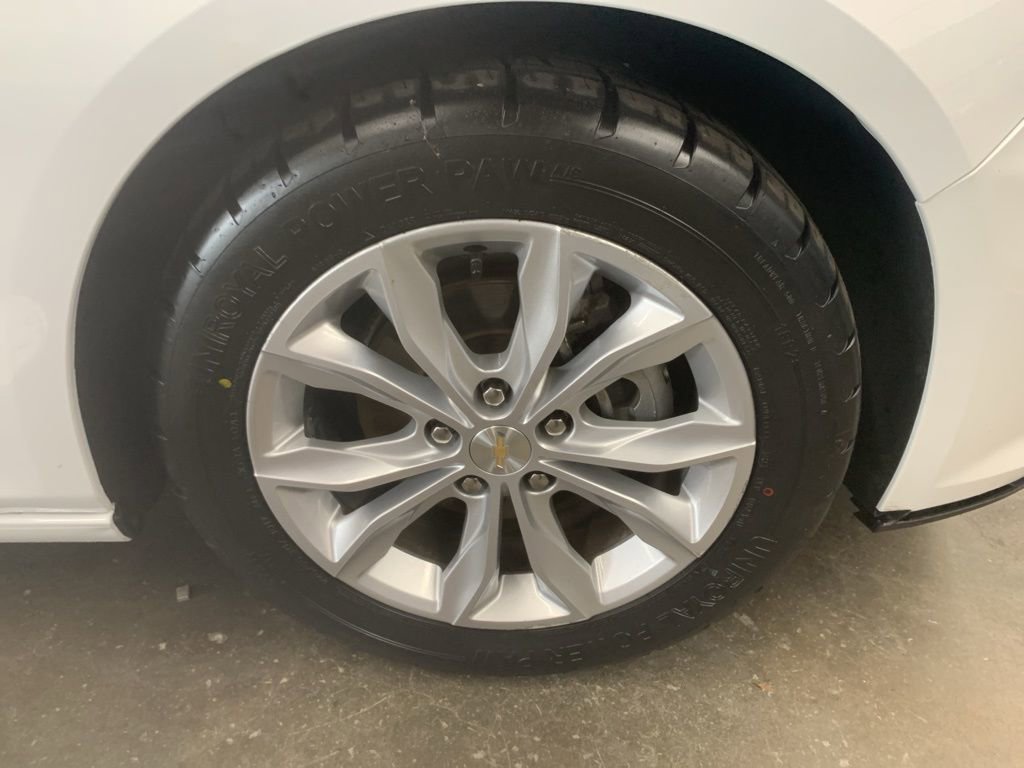 Used 2023 Chevrolet Malibu LT image 7