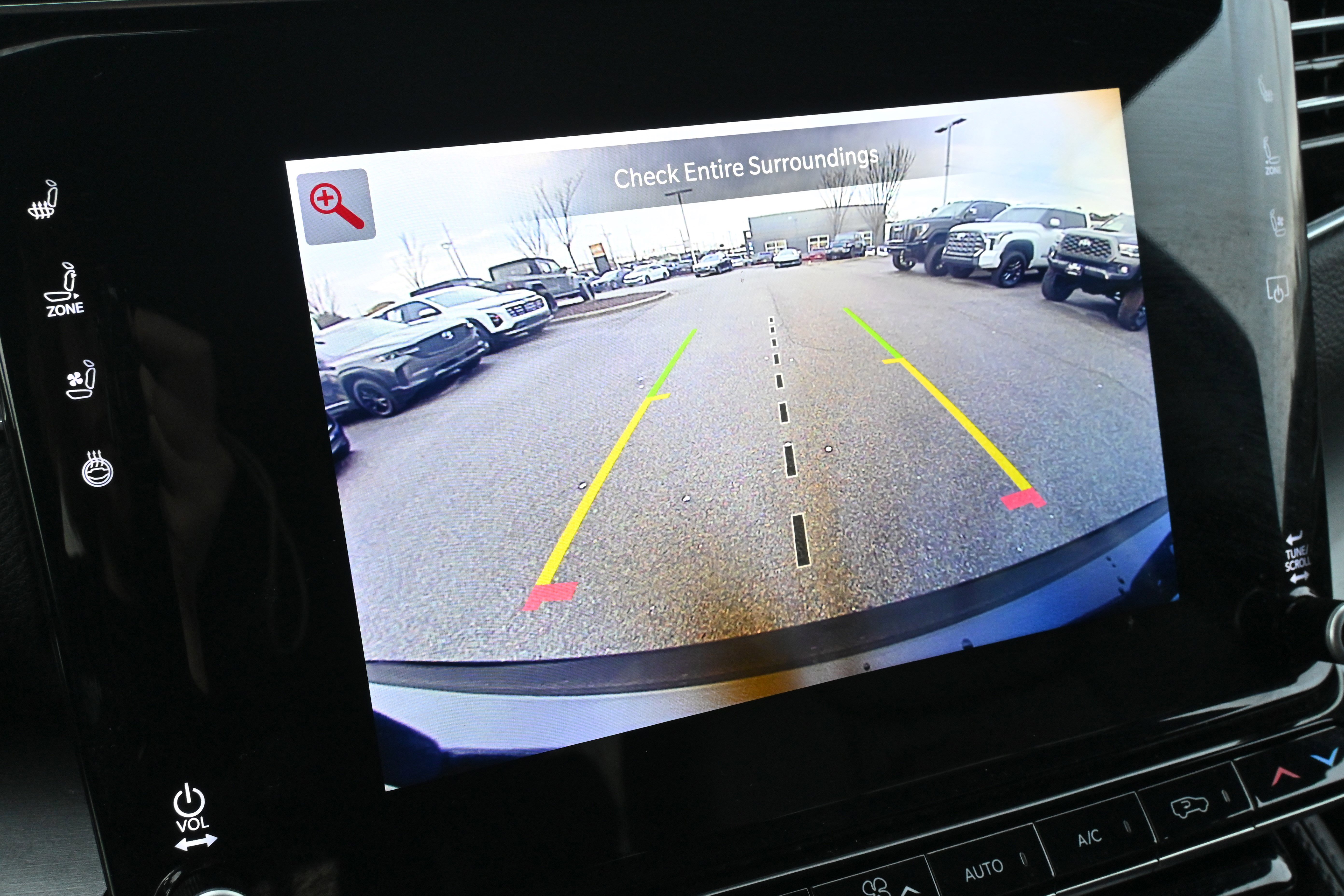 Used 2024 Jeep Wagoneer Series II image 16