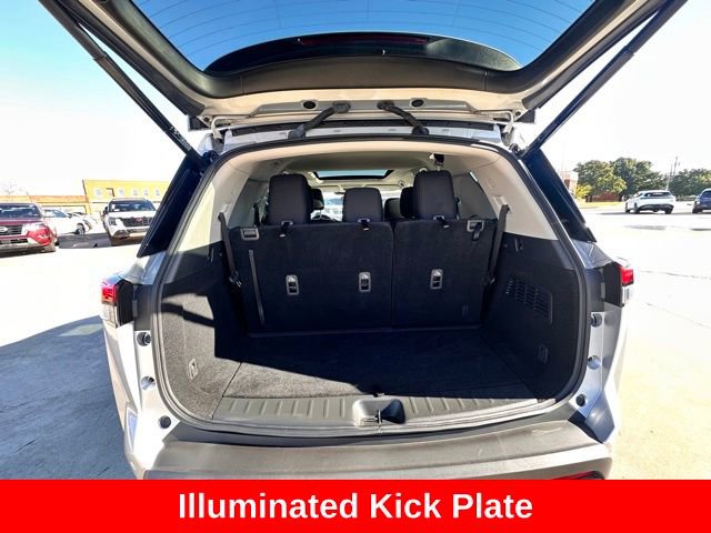 Certified 2024 Nissan Pathfinder SV w/ SV Premium Package image 13