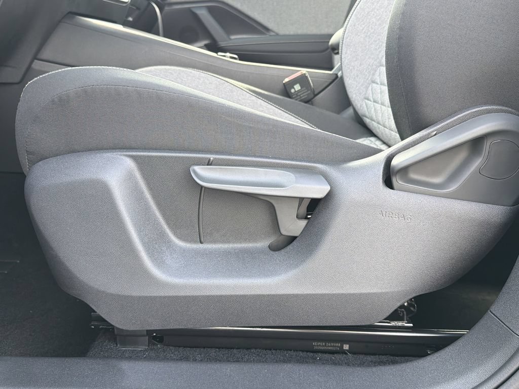 New 2026 Volkswagen Tiguan S FWD image 21