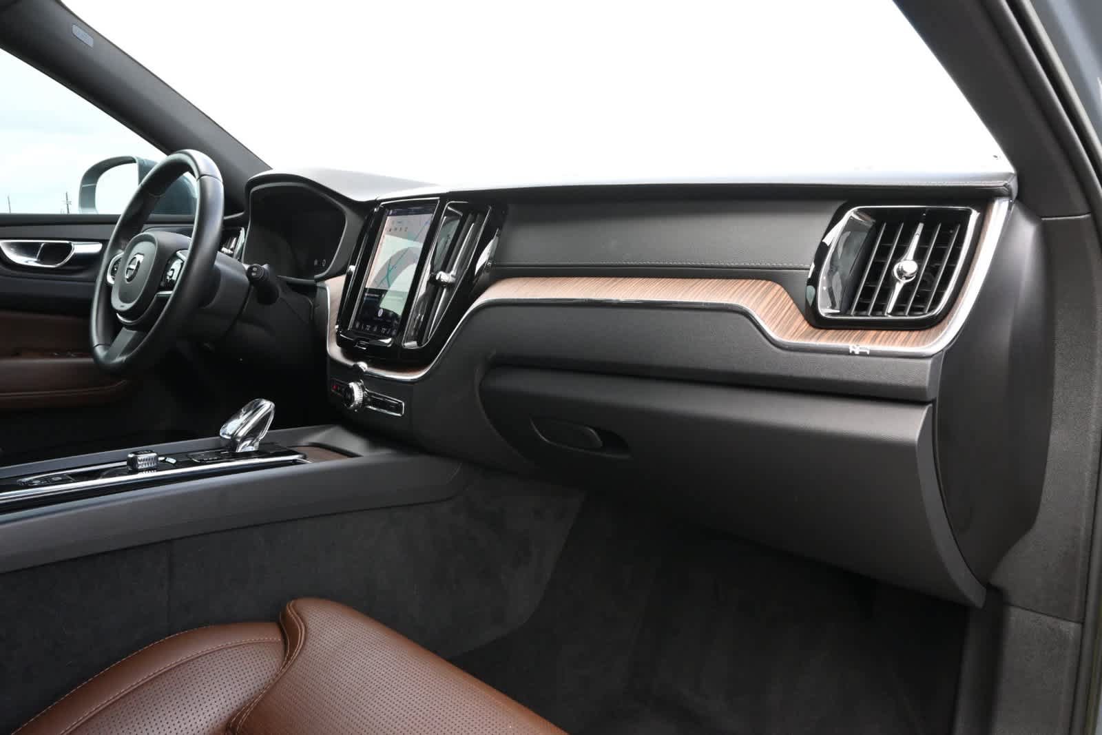 Used 2022 Volvo XC60 B6 Inscription w/ Advanced Package AWD/4WD image 22