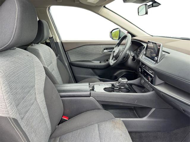 Used 2023 Nissan Rogue SV image 15