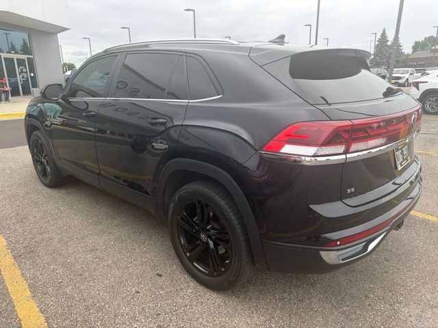 Used 2024 Volkswagen Atlas Cross Sport SE AWD/4WD image 5