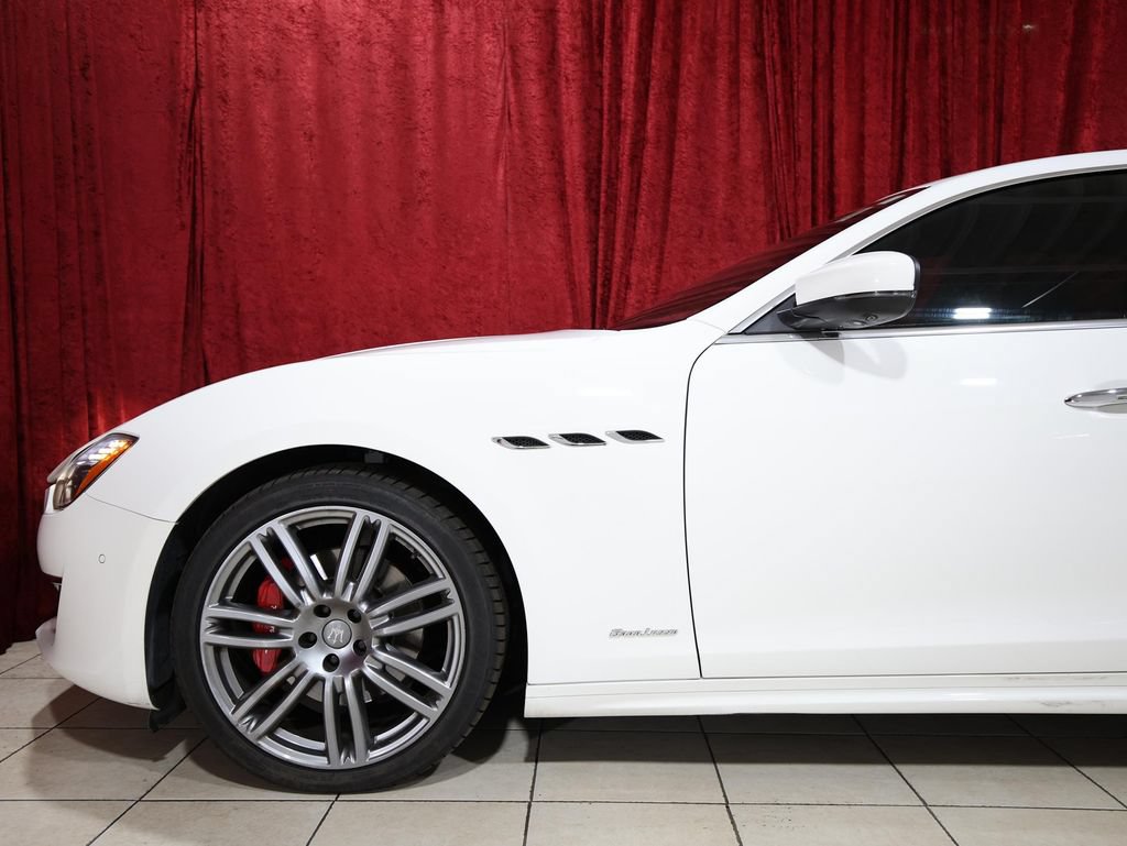 Used 2018 Maserati Ghibli GranLusso RWD image 5