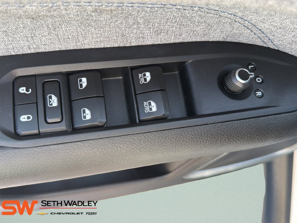 Used 2024 Jeep Compass Latitude AWD/4WD image 17