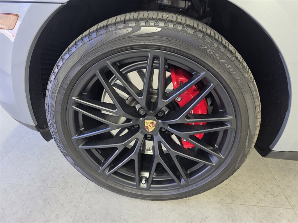 Used 2023 Porsche Macan GTS image 36