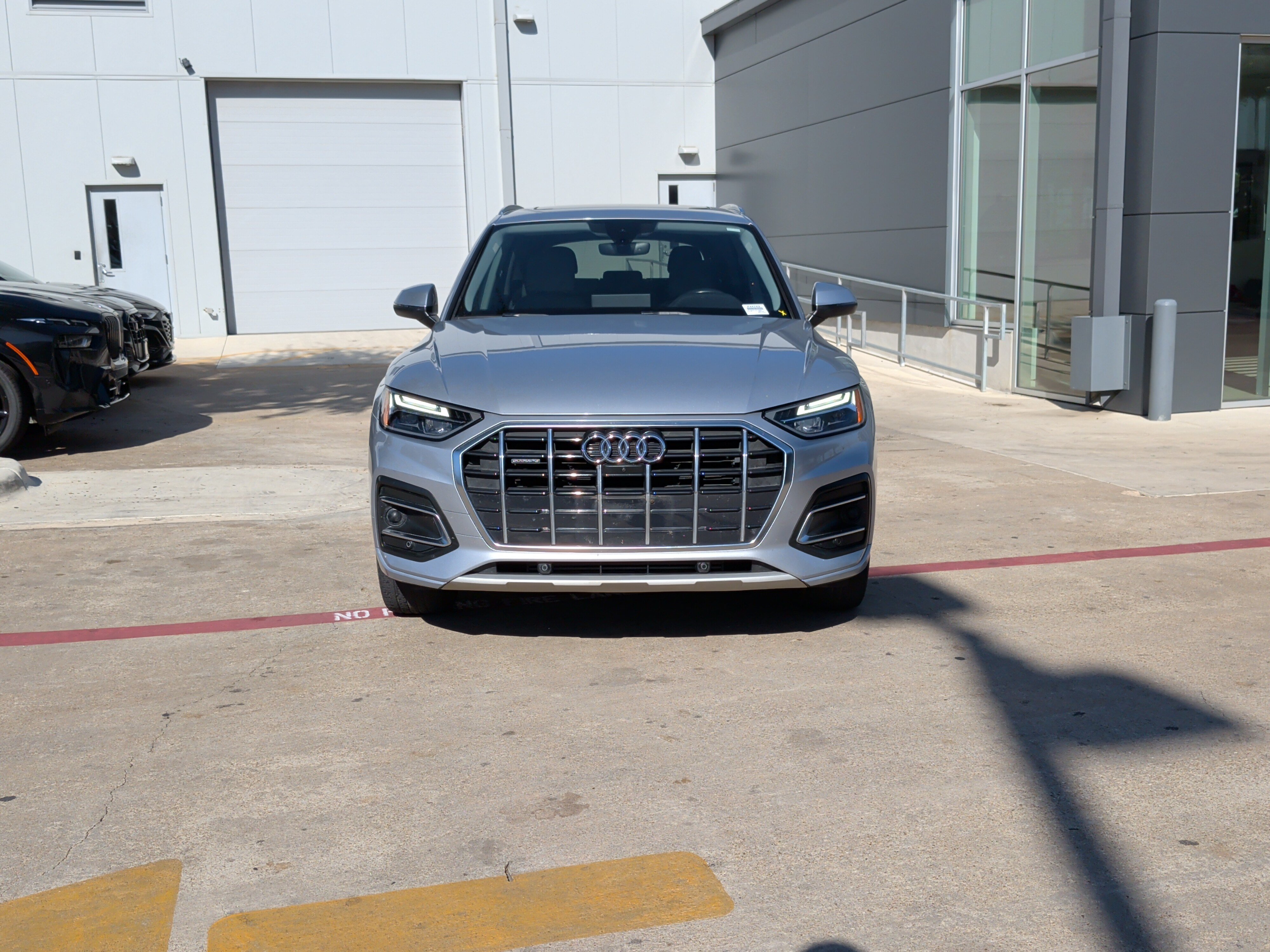 Used 2023 Audi Q5 2.0T Premium Plus w/ Premium Plus Package AWD/4WD image 3