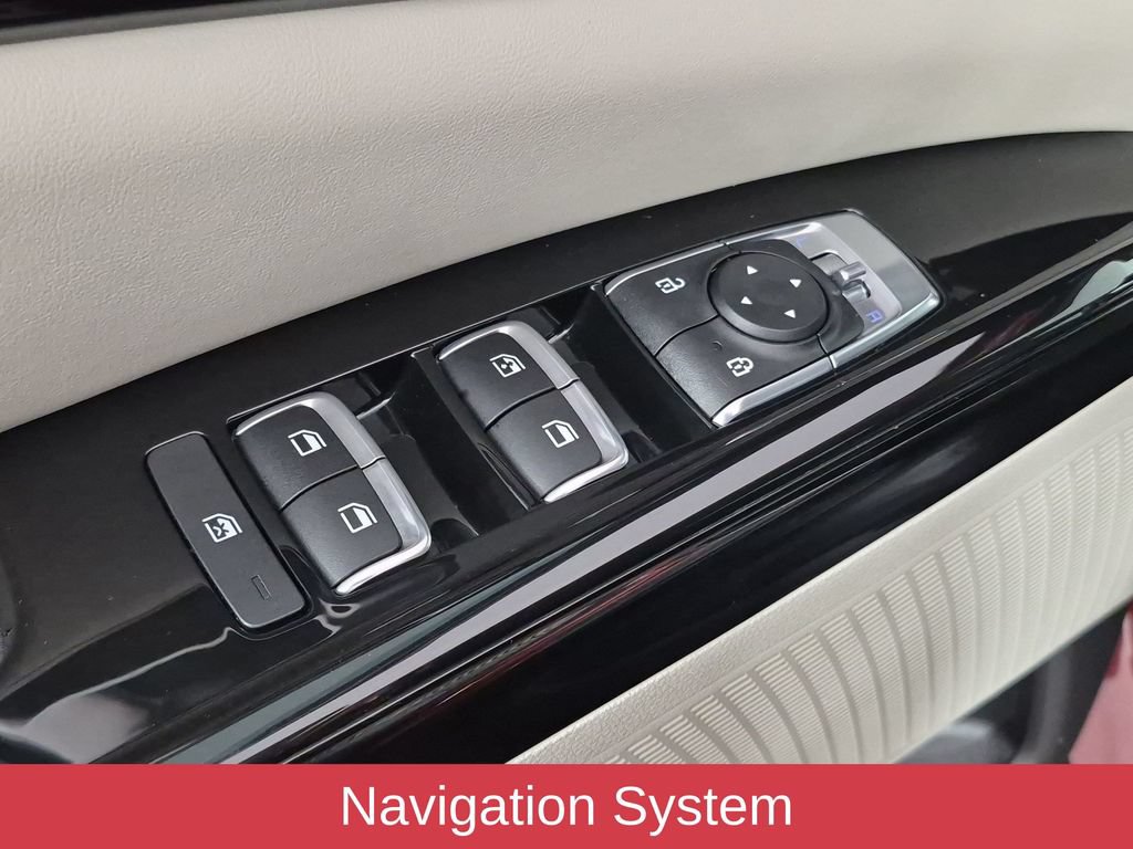 Used 2024 Kia Carnival EX FWD image 14
