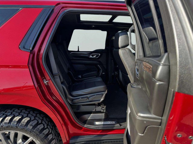 Used 2023 Chevrolet Tahoe Z71 w/ Luxury Package AWD/4WD image 42