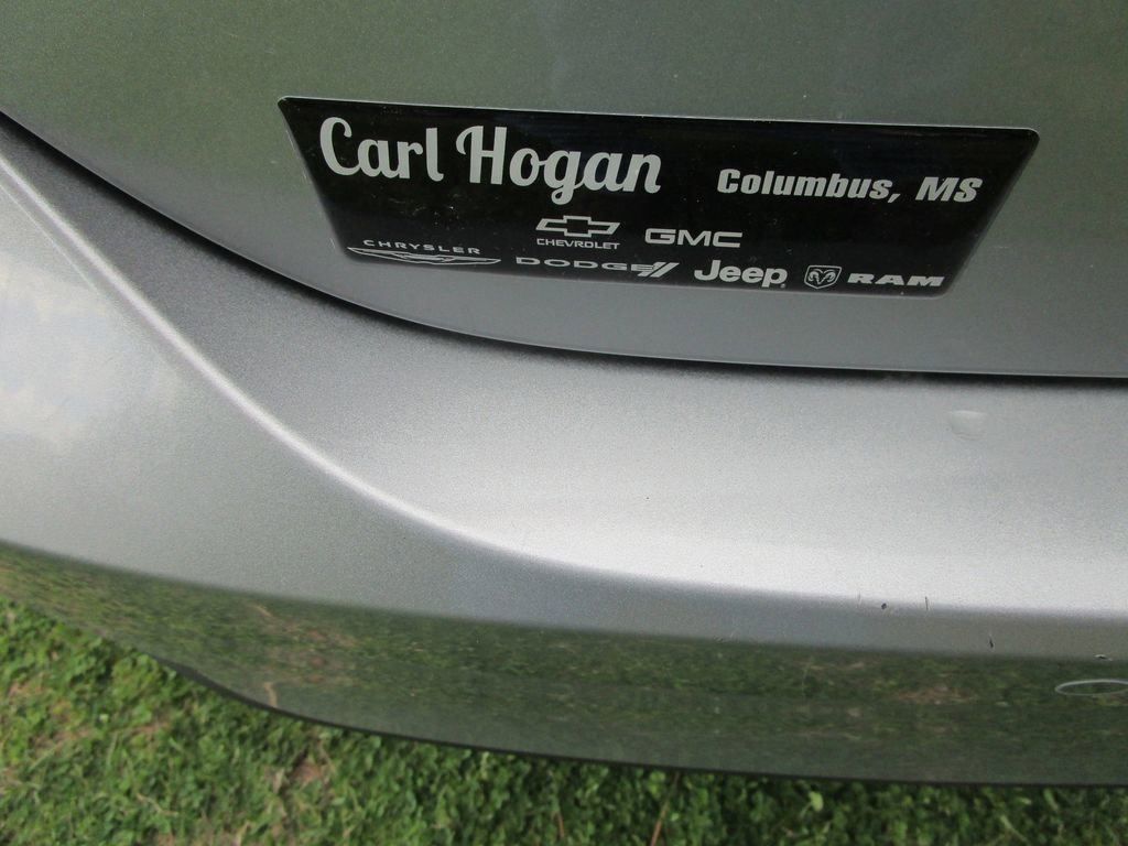 Used 2018 Toyota Camry XLE image 9