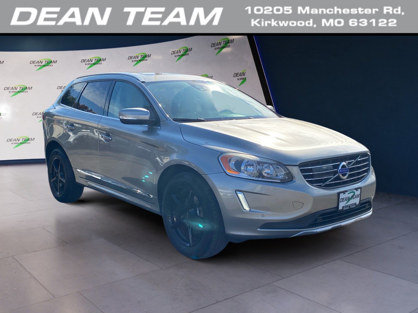 Used 2015 Volvo XC60 T6 w/ Technology Package