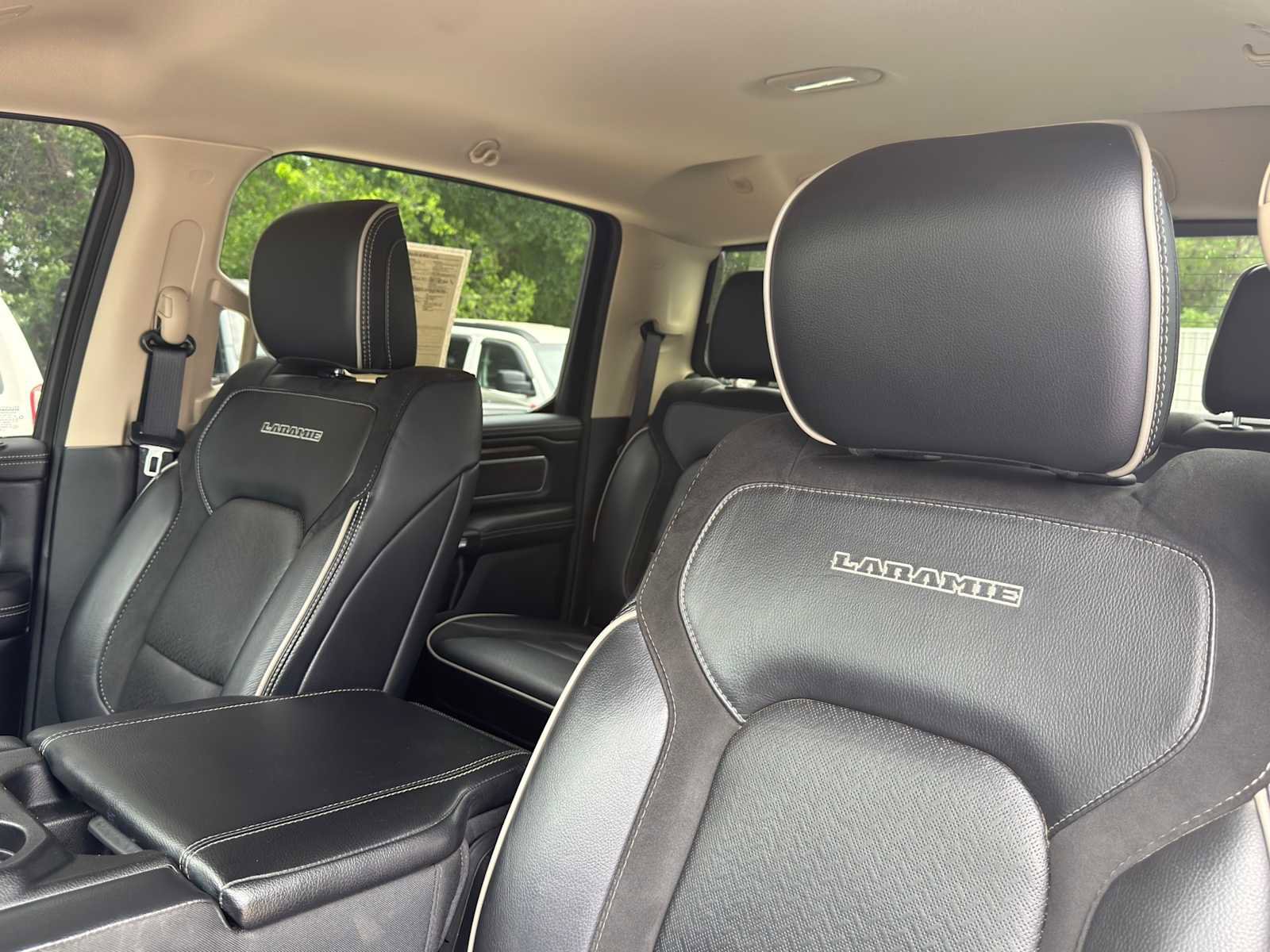 Used 2021 RAM 1500 Laramie AWD/4WD image 12