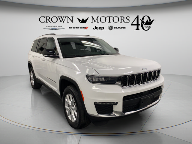 Used 2023 Jeep Grand Cherokee L Limited AWD/4WD image 9