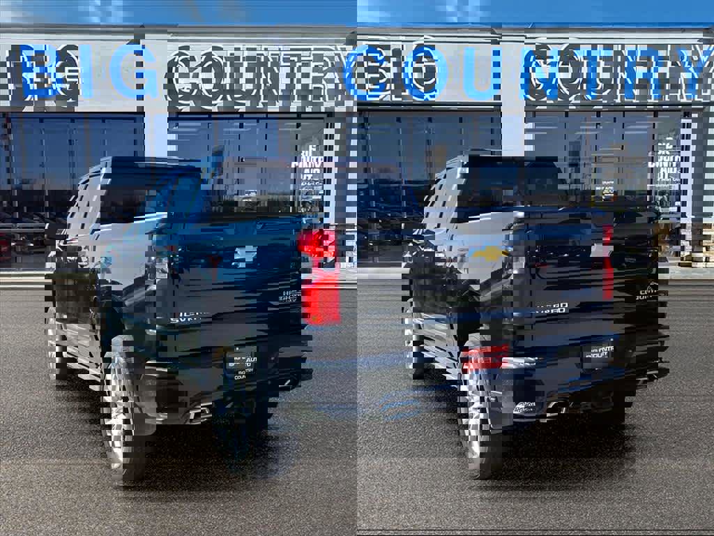 Used 2024 Chevrolet Silverado 1500 High Country image 2