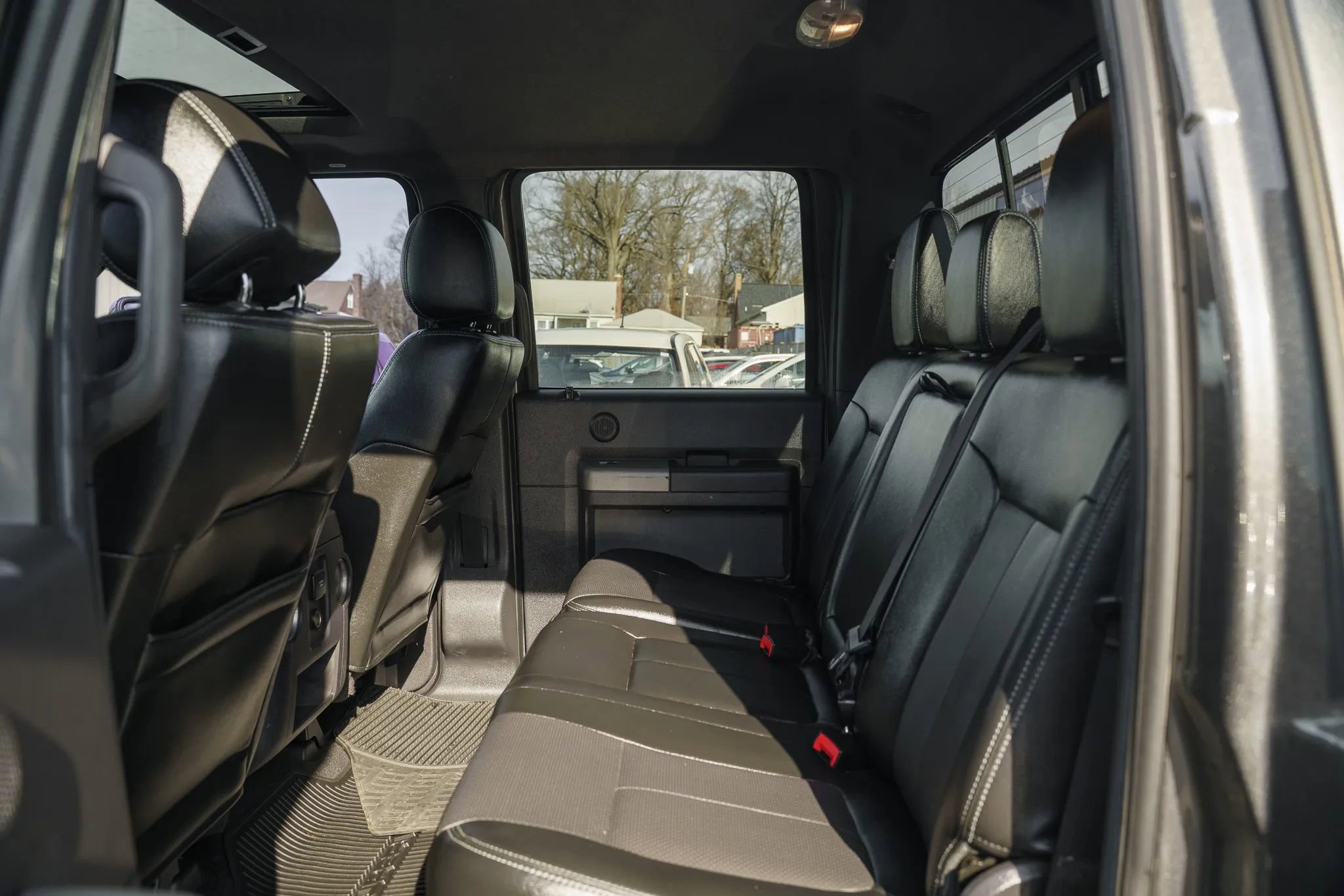 Used 2016 Ford F250 Lariat w/ Lariat Ultimate Package image 8