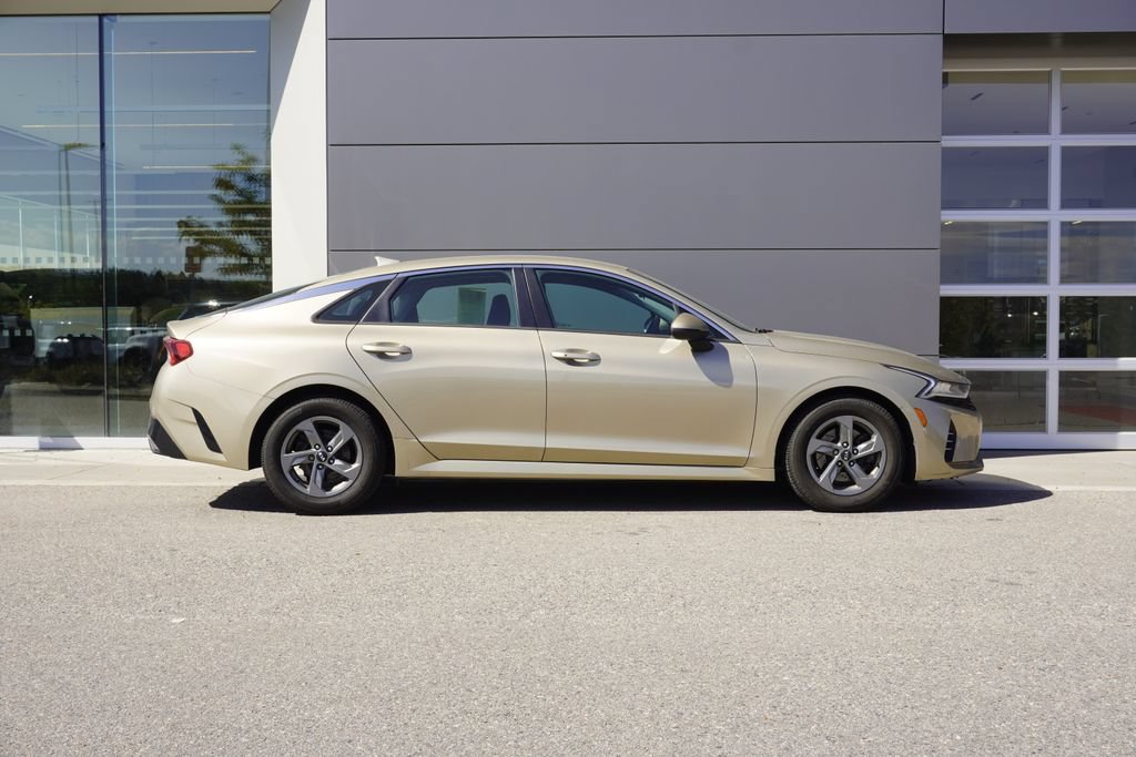 Used 2021 Kia K5 LXS FWD image 7