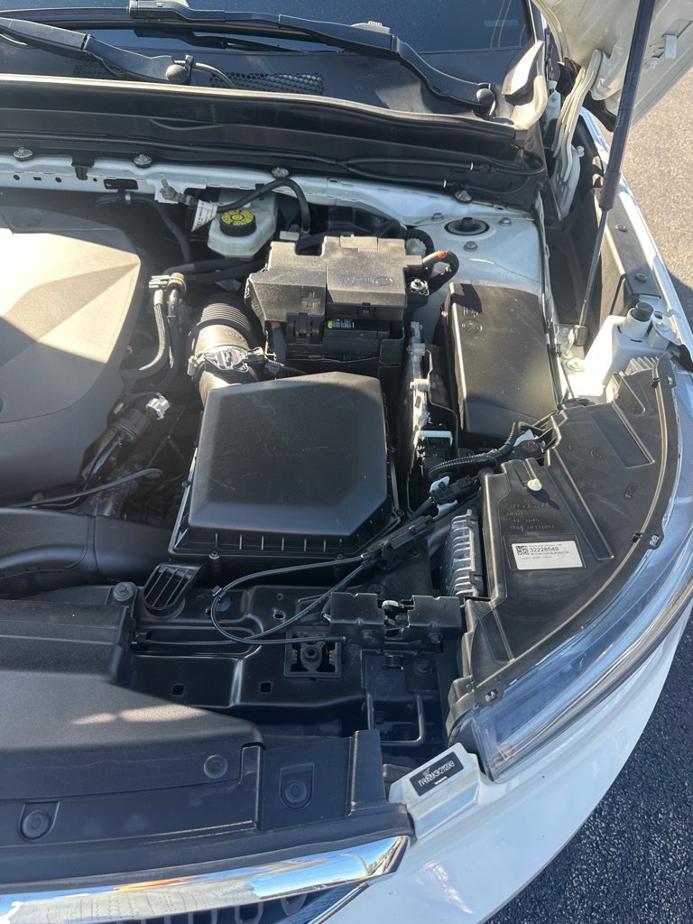 Used 2019 Volvo XC40 T5 Momentum image 28