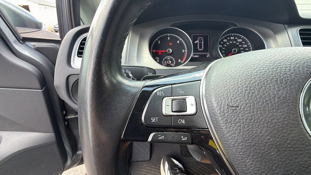 Used 2015 Volkswagen Golf TDI S FWD image 15