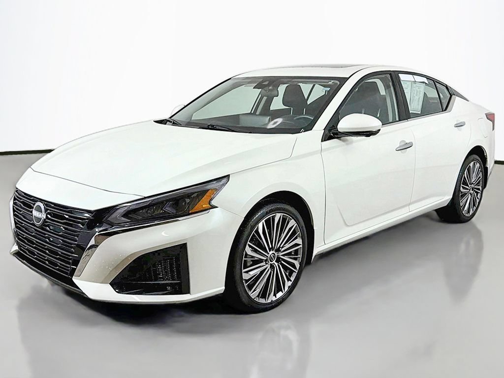 Used 2023 Nissan Altima 2.5 SL AWD/4WD image 11