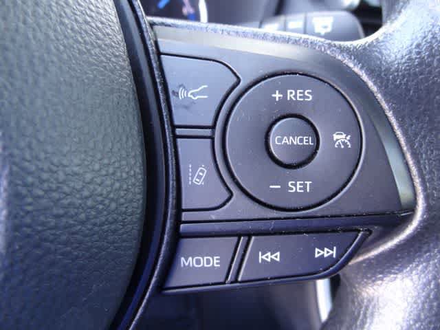 Certified 2025 Toyota RAV4 XLE AWD/4WD image 18