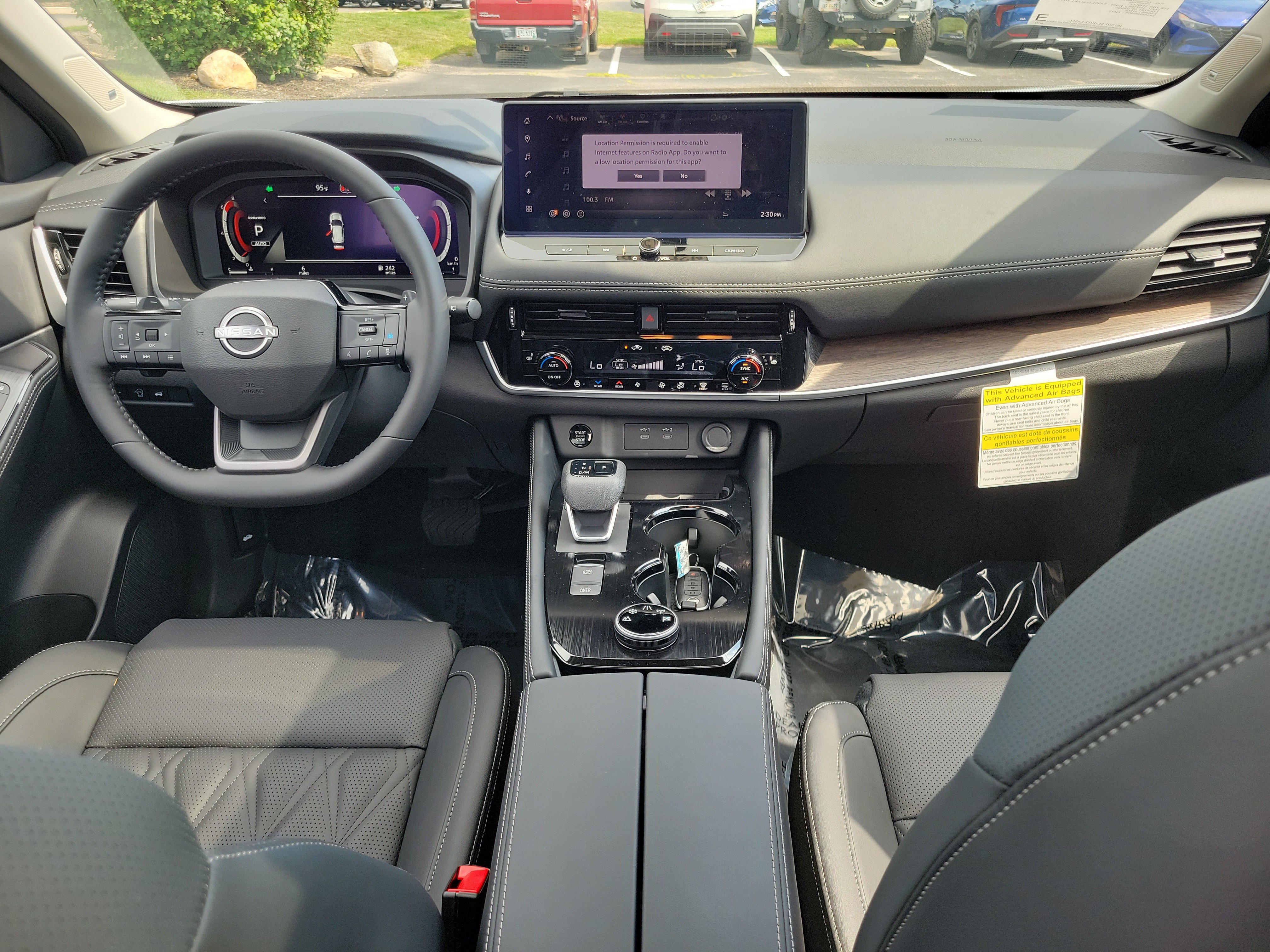New 2026 Nissan Rogue Platinum w/ Platinum Premium Package AWD/4WD image 9