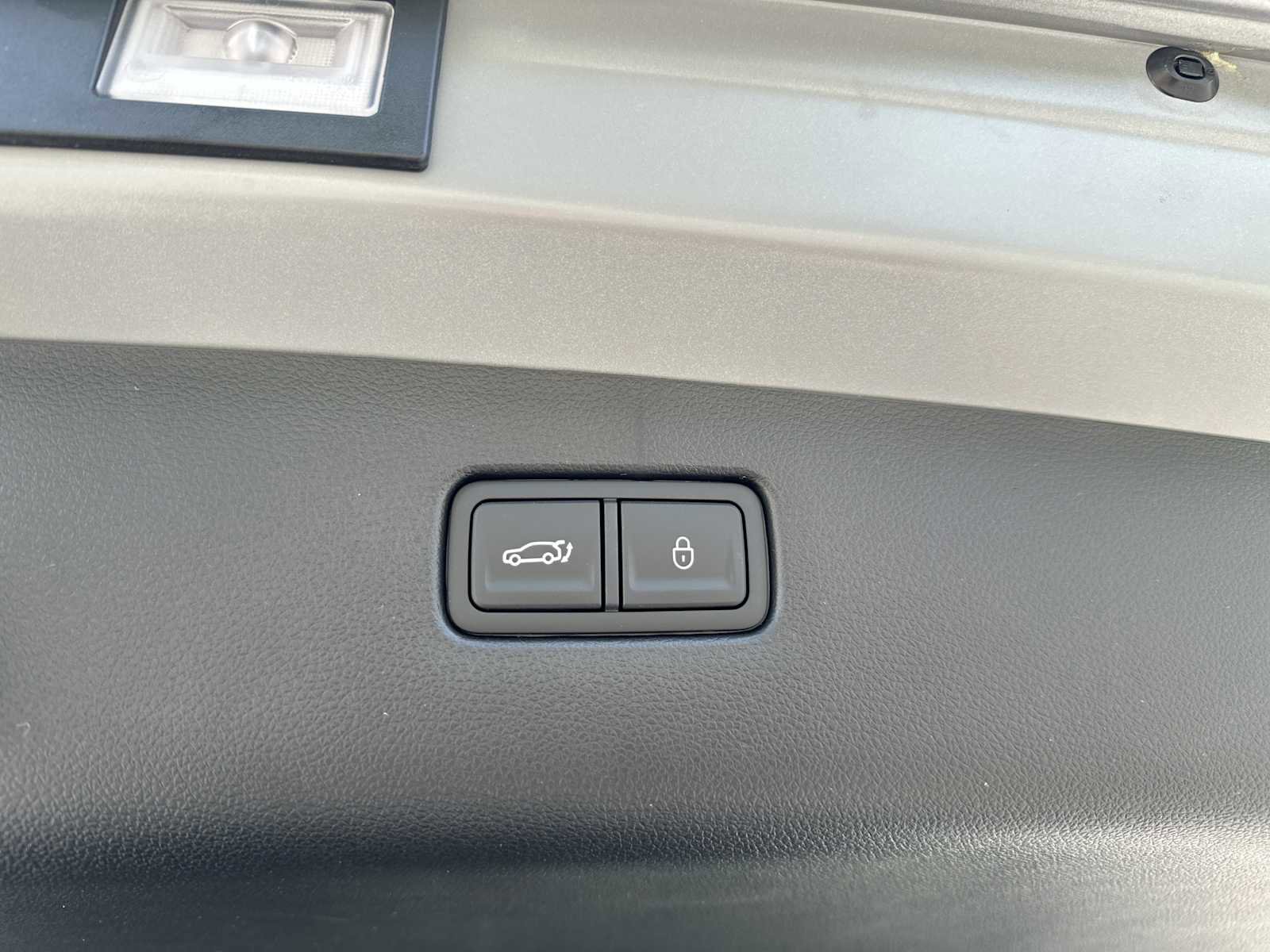 New 2026 Genesis GV70 2.5T Advanced w/ G1 Accessory Package image 24