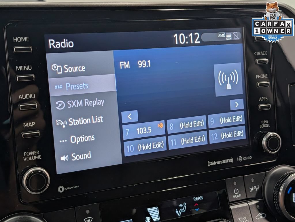 Used 2022 Toyota Highlander LE AWD/4WD image 13