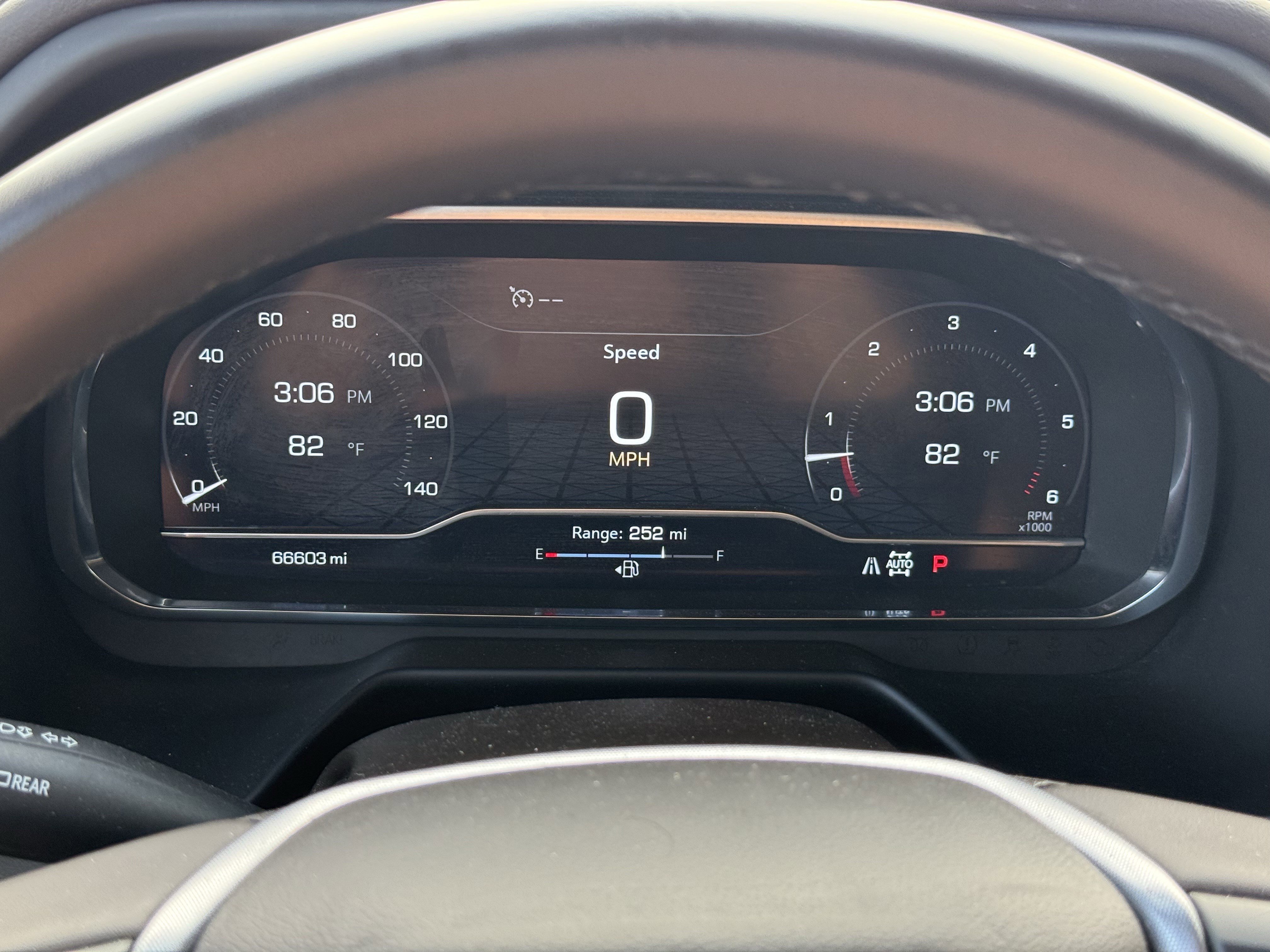 Used 2024 GMC Yukon SLT image 18