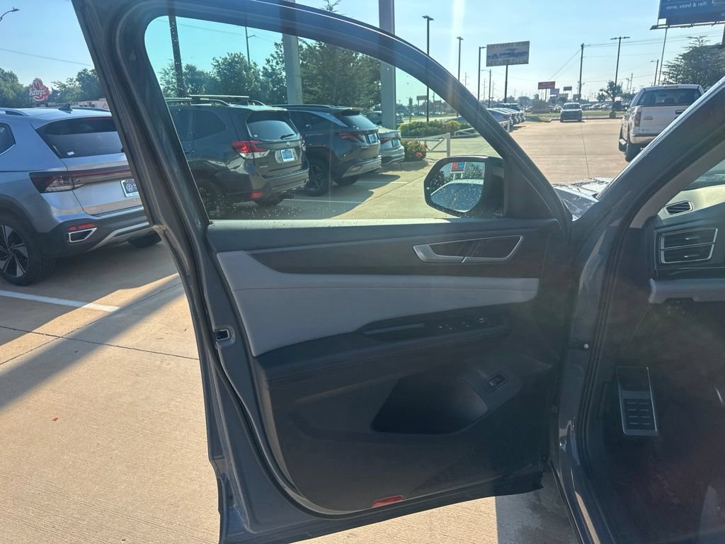 Used 2026 Volkswagen Atlas Peak Edition AWD/4WD image 6