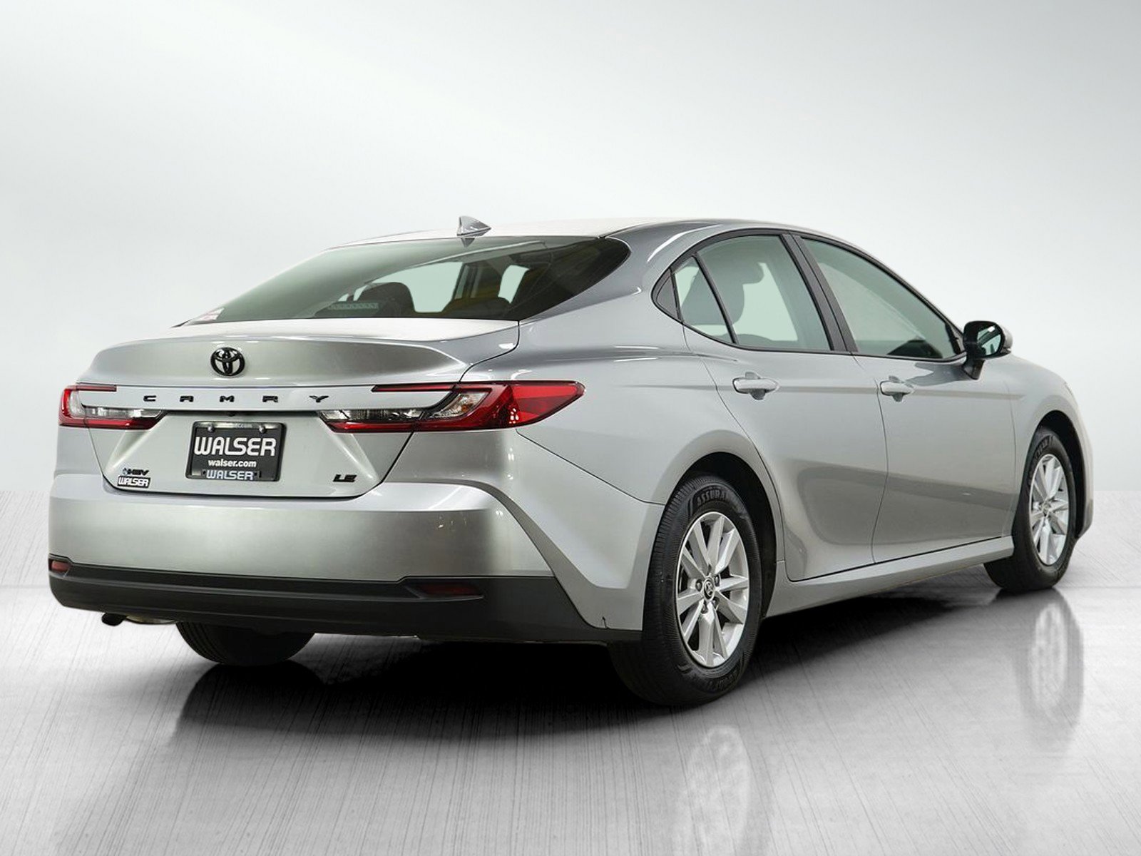 Used 2026 Toyota Camry LE FWD image 5