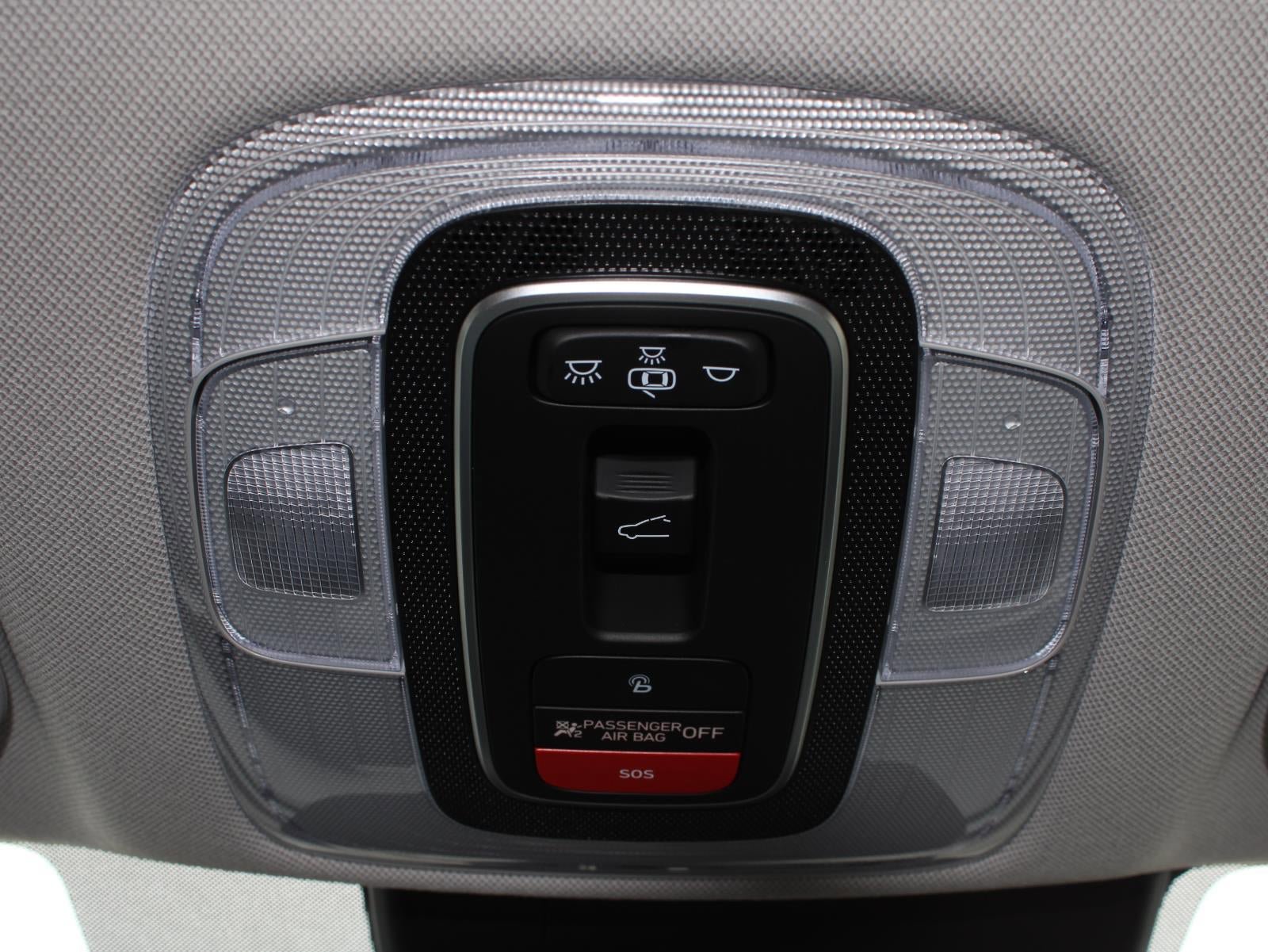 Used 2023 Hyundai Elantra Limited image 13