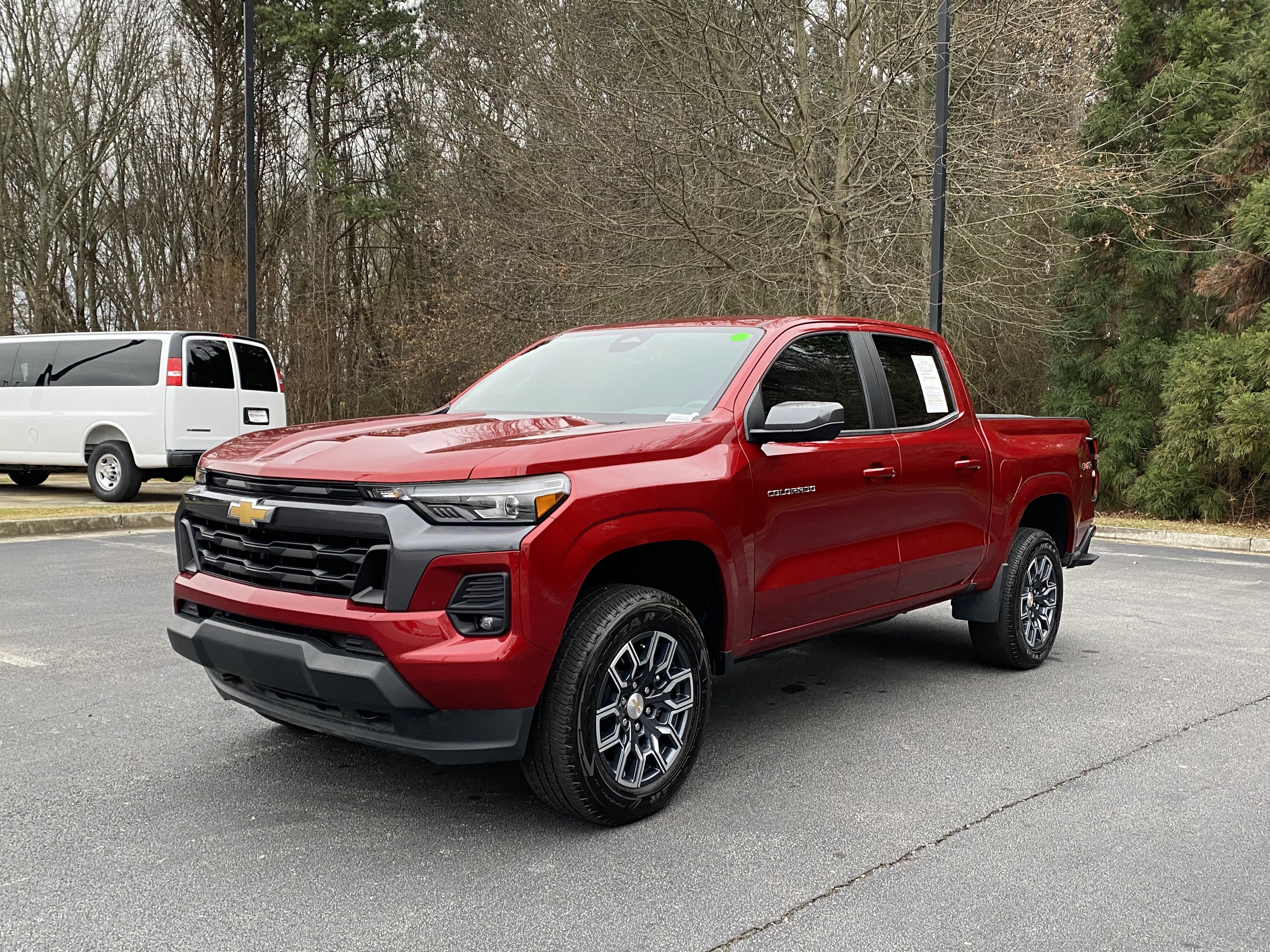 Used 2023 Chevrolet Colorado LT w/ LT Convenience Package III image 5