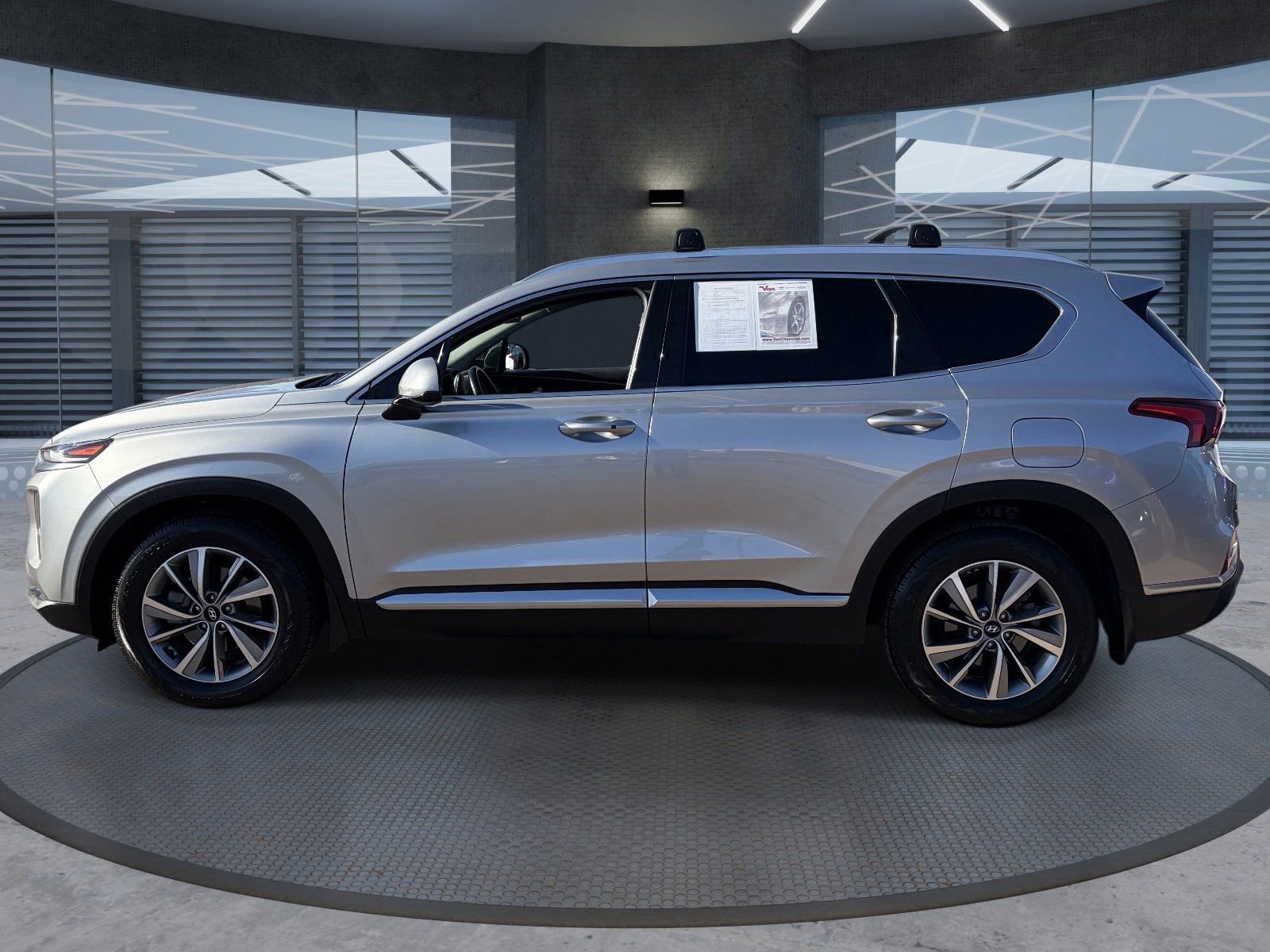 Used 2020 Hyundai Santa Fe SEL w/ Convenience Package FWD image 3