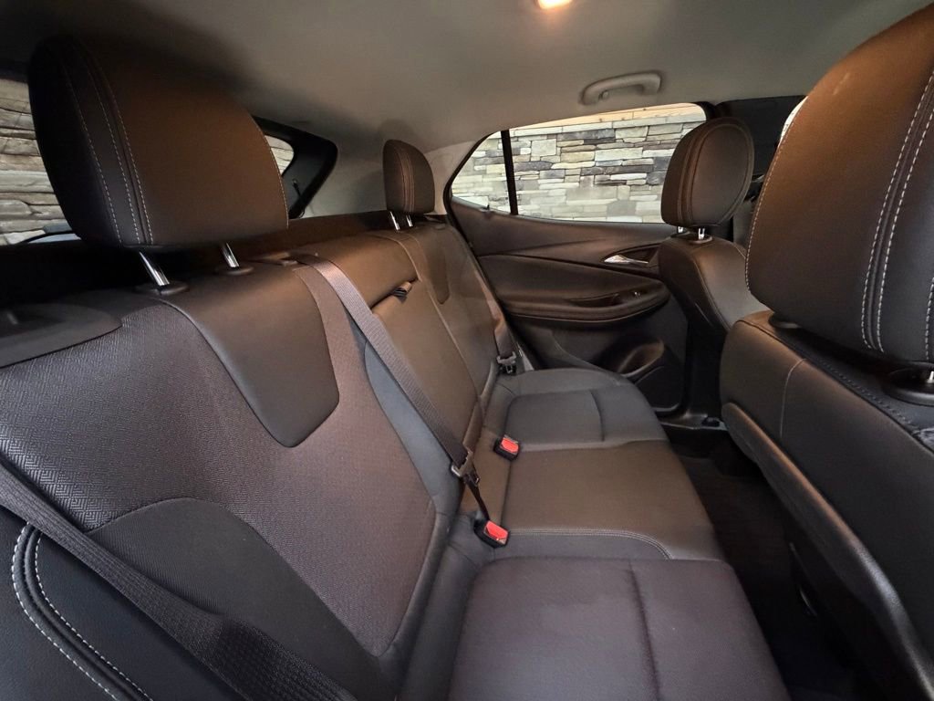 Used 2023 Buick Encore GX Select image 32