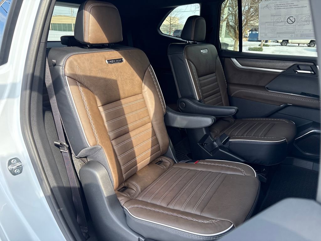 New 2026 GMC Acadia Denali Ultimate w/ LPO, Floor Liner Package image 53