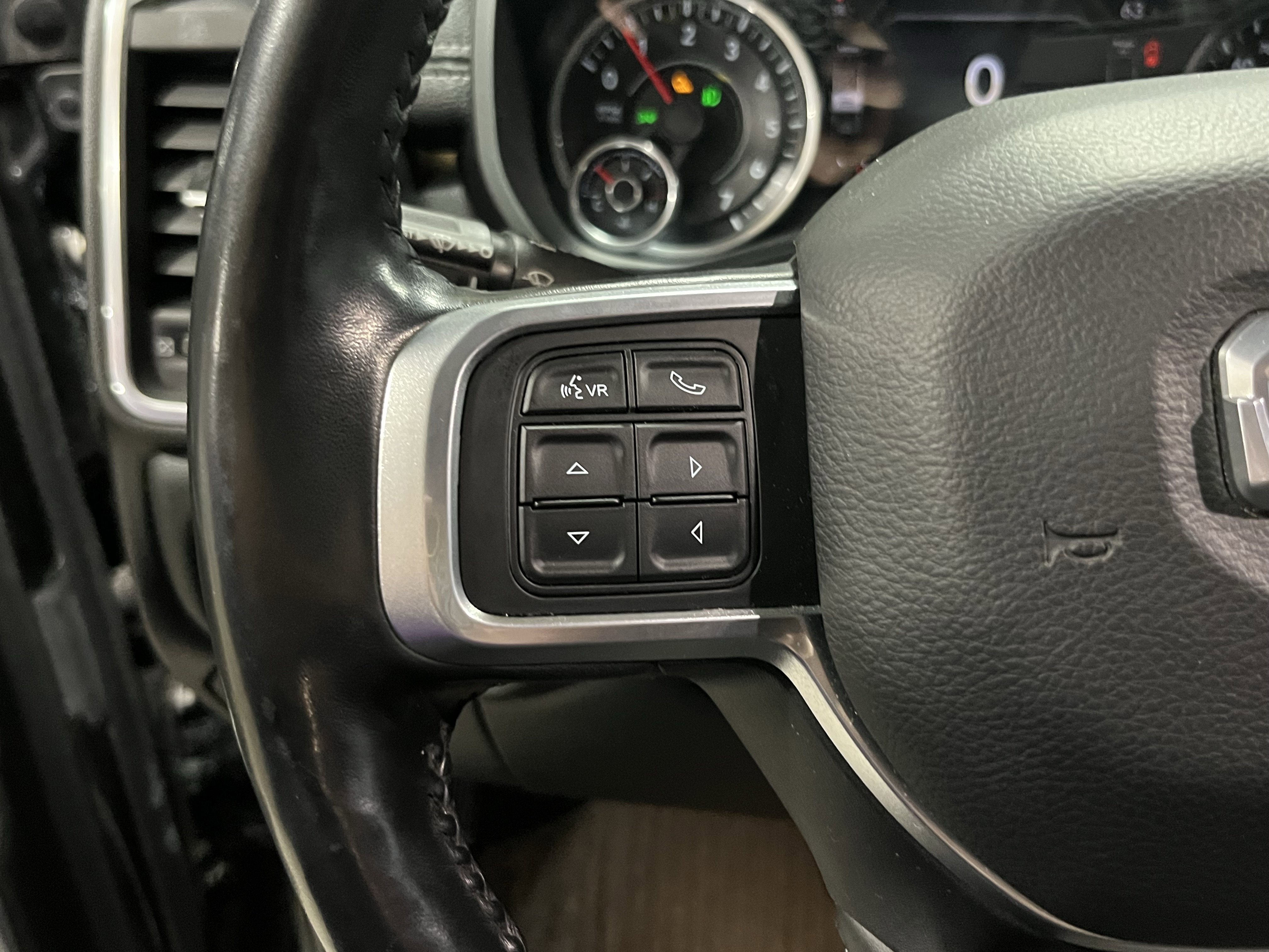 Used 2019 RAM 2500 Laramie image 24