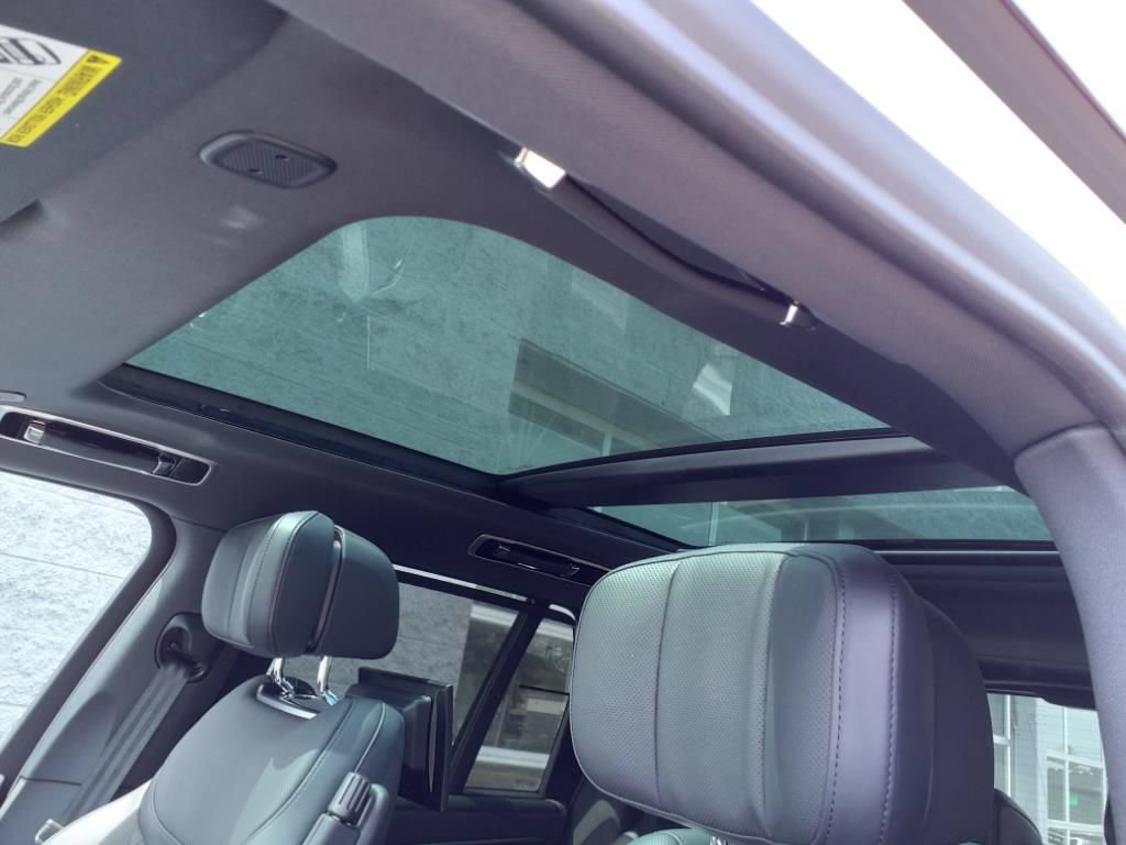 Used 2024 Land Rover Range Rover Autobiography AWD/4WD image 9