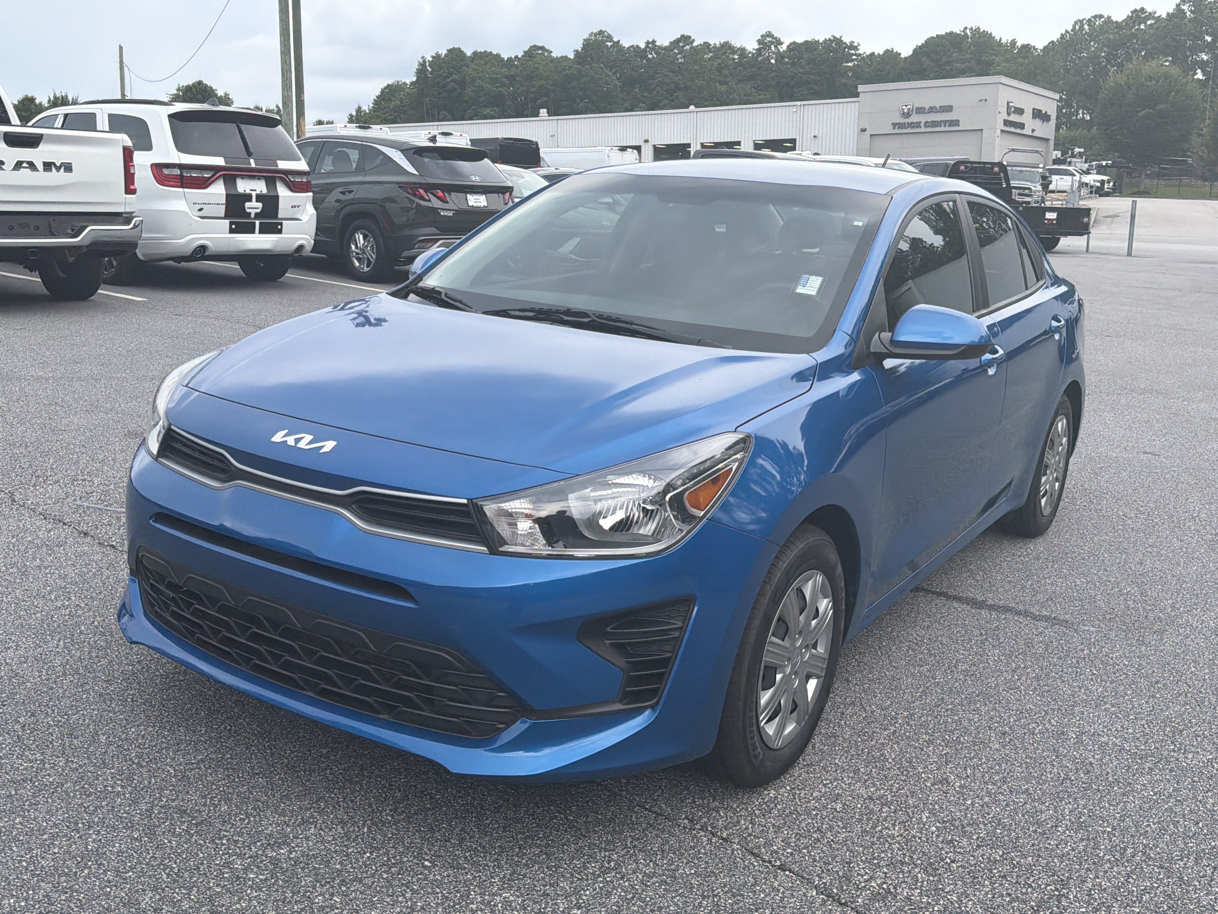 Used 2023 Kia Rio S FWD image 3