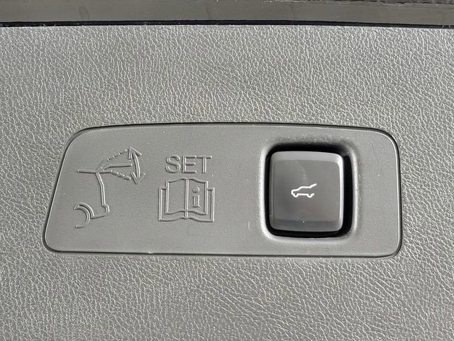 Used 2023 Lincoln Corsair Reserve w/ Equipment Group 201A AWD/4WD image 17