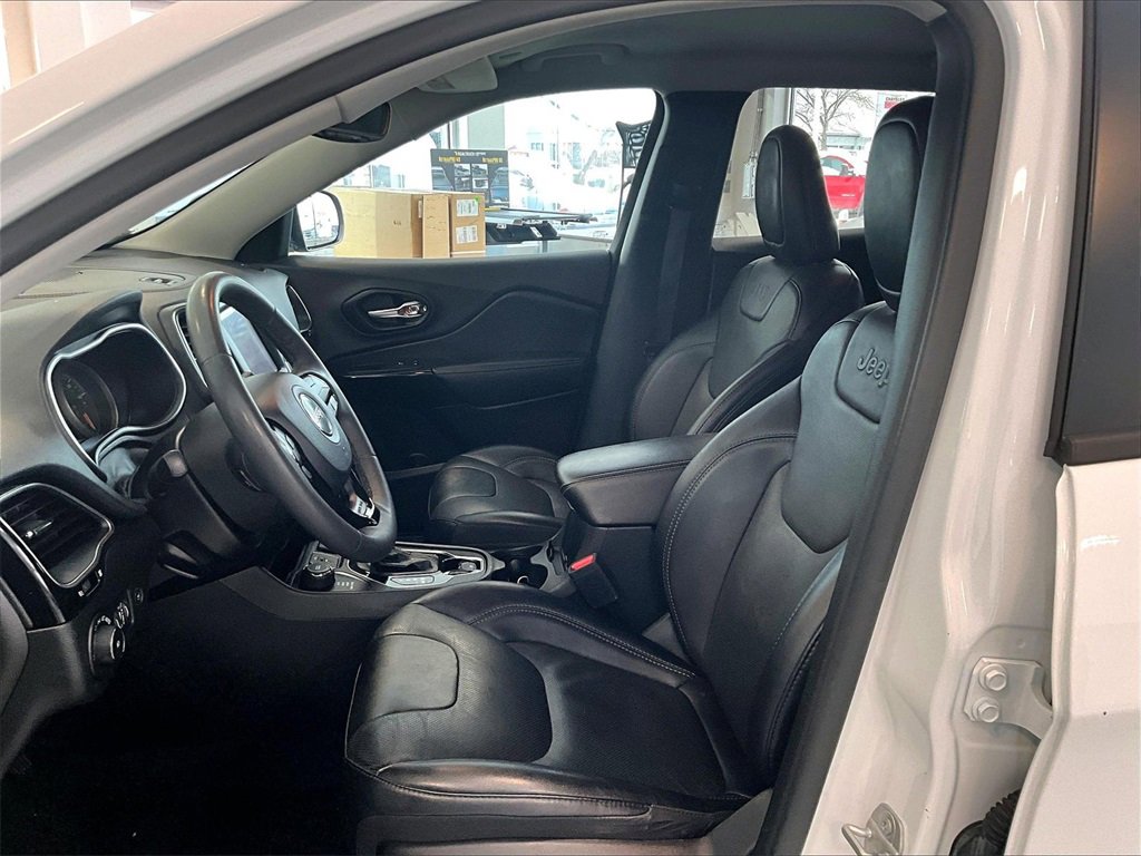 Used 2023 Jeep Cherokee Altitude Lux image 10