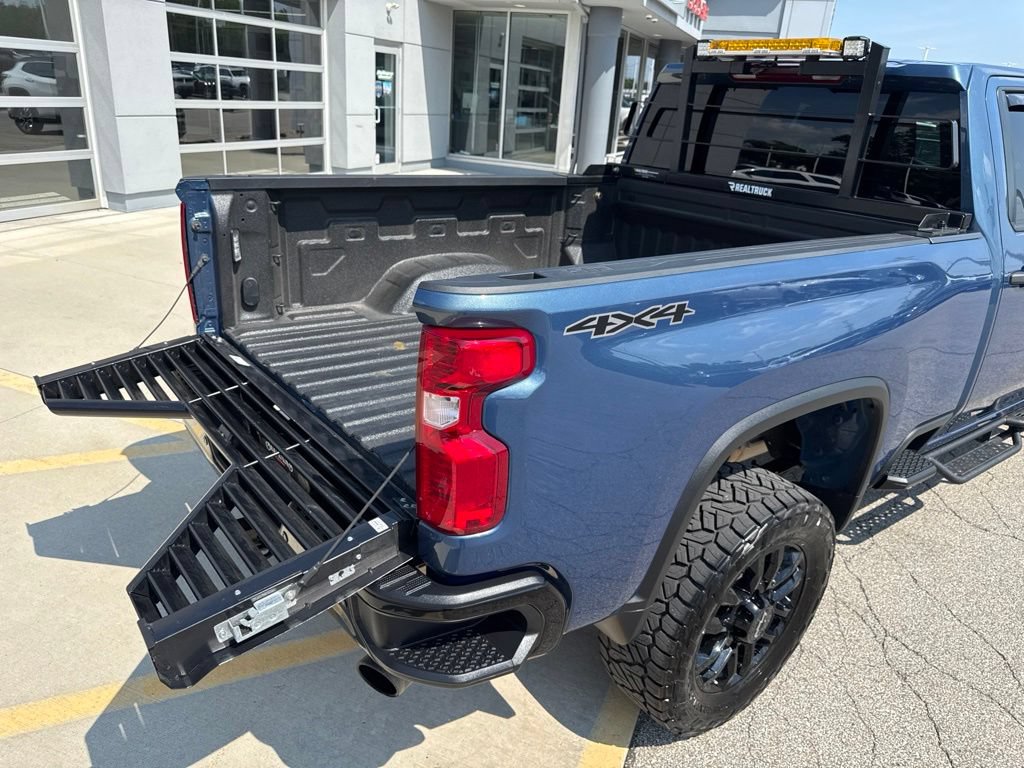 Used 2025 Chevrolet Silverado 2500 Custom w/ Custom Value Package AWD/4WD image 21