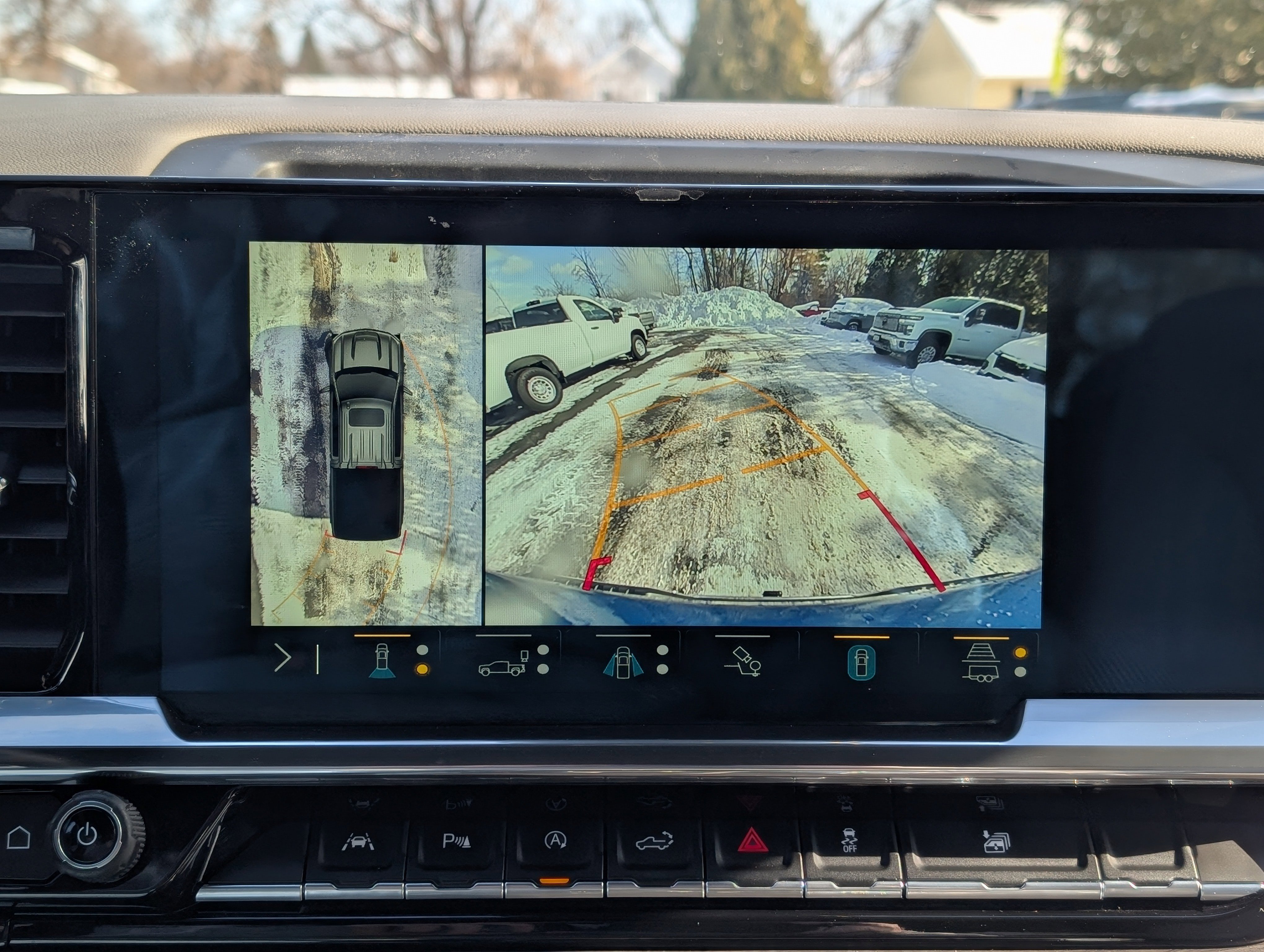 Used 2023 Chevrolet Silverado 1500 LTZ w/ LTZ Convenience Package II image 3