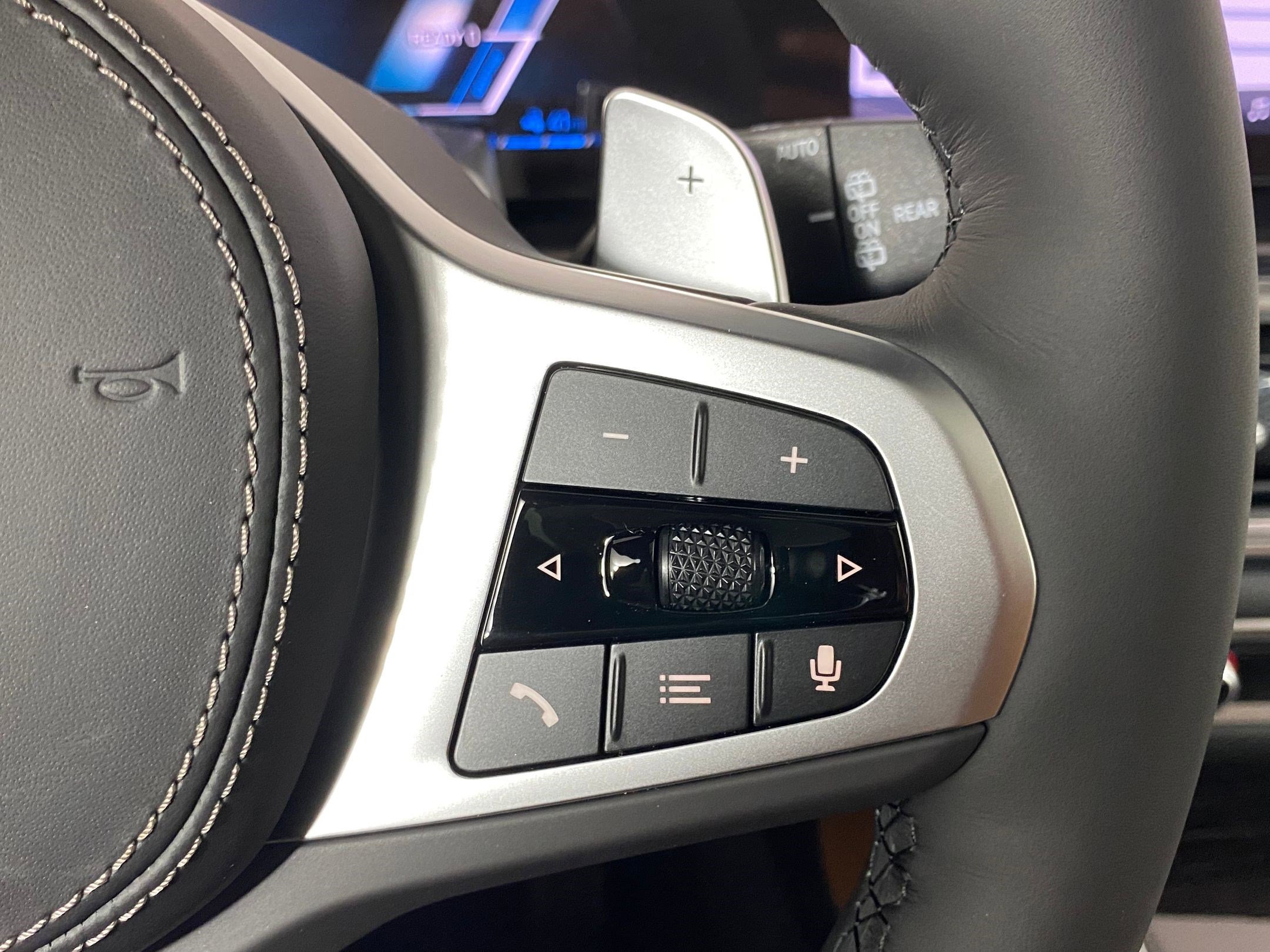 New 2026 BMW X5 xDrive50e w/ M Sport Package image 27