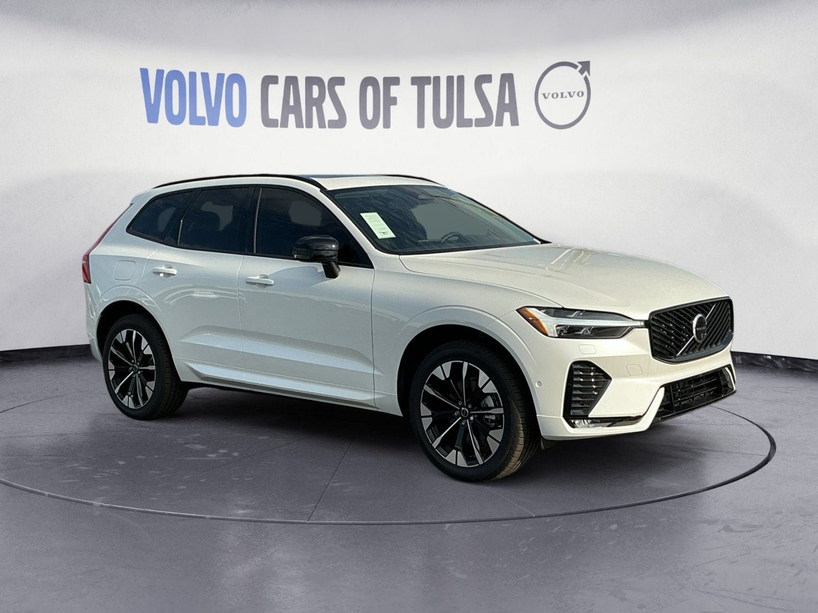 New 2026 Volvo XC60 B5 Plus w/ Protection Package Premier AWD/4WD image 7