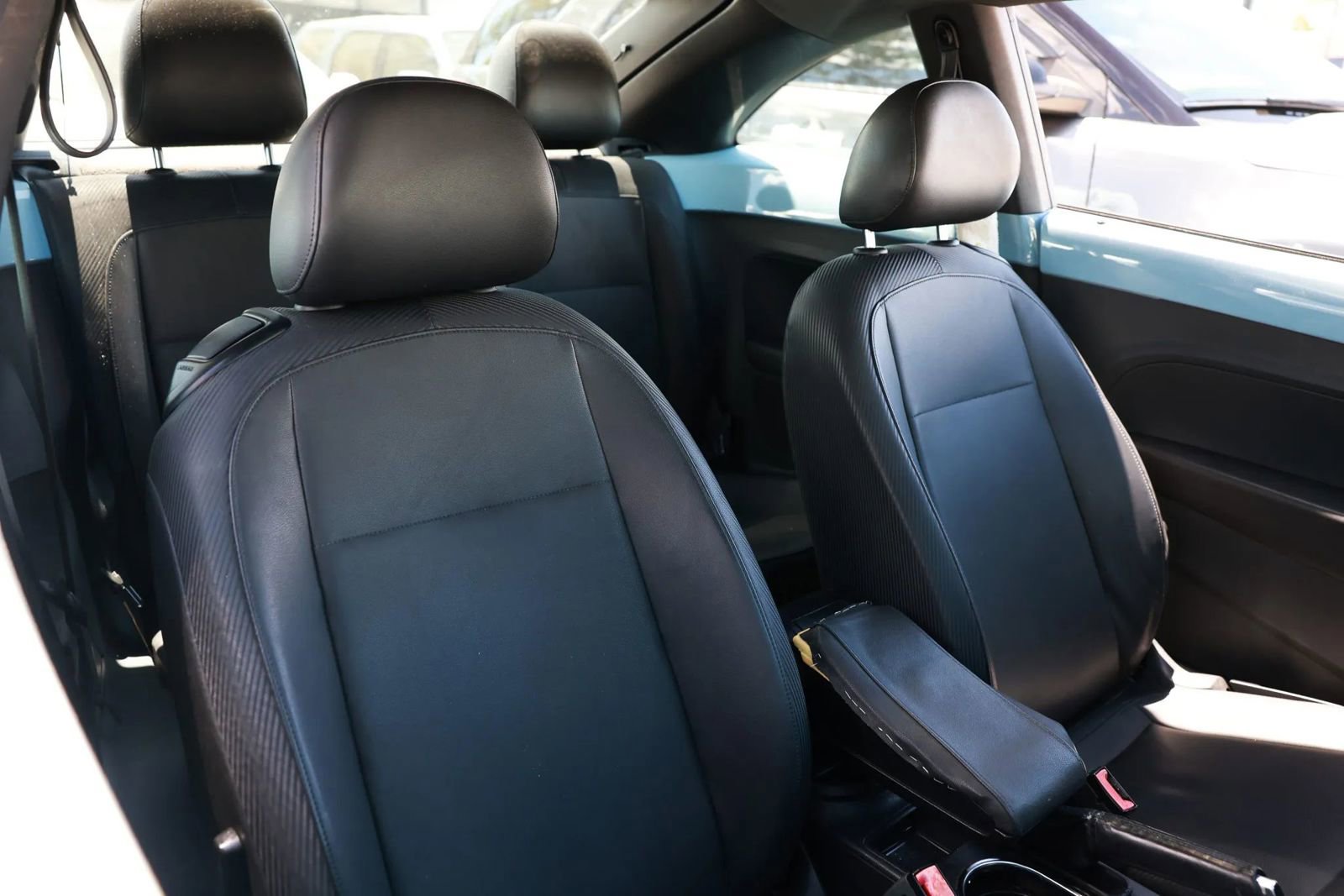 Used 2013 Volkswagen Beetle 2.5 image 18