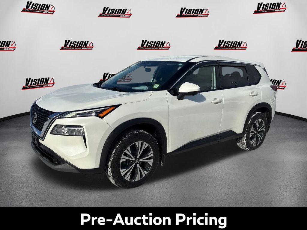 Used 2021 Nissan Rogue SV image 1