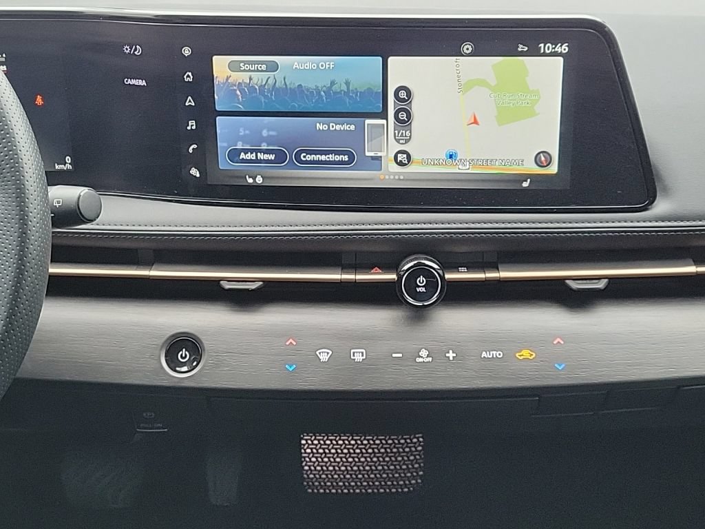 Used 2023 Nissan Ariya AWD image 24