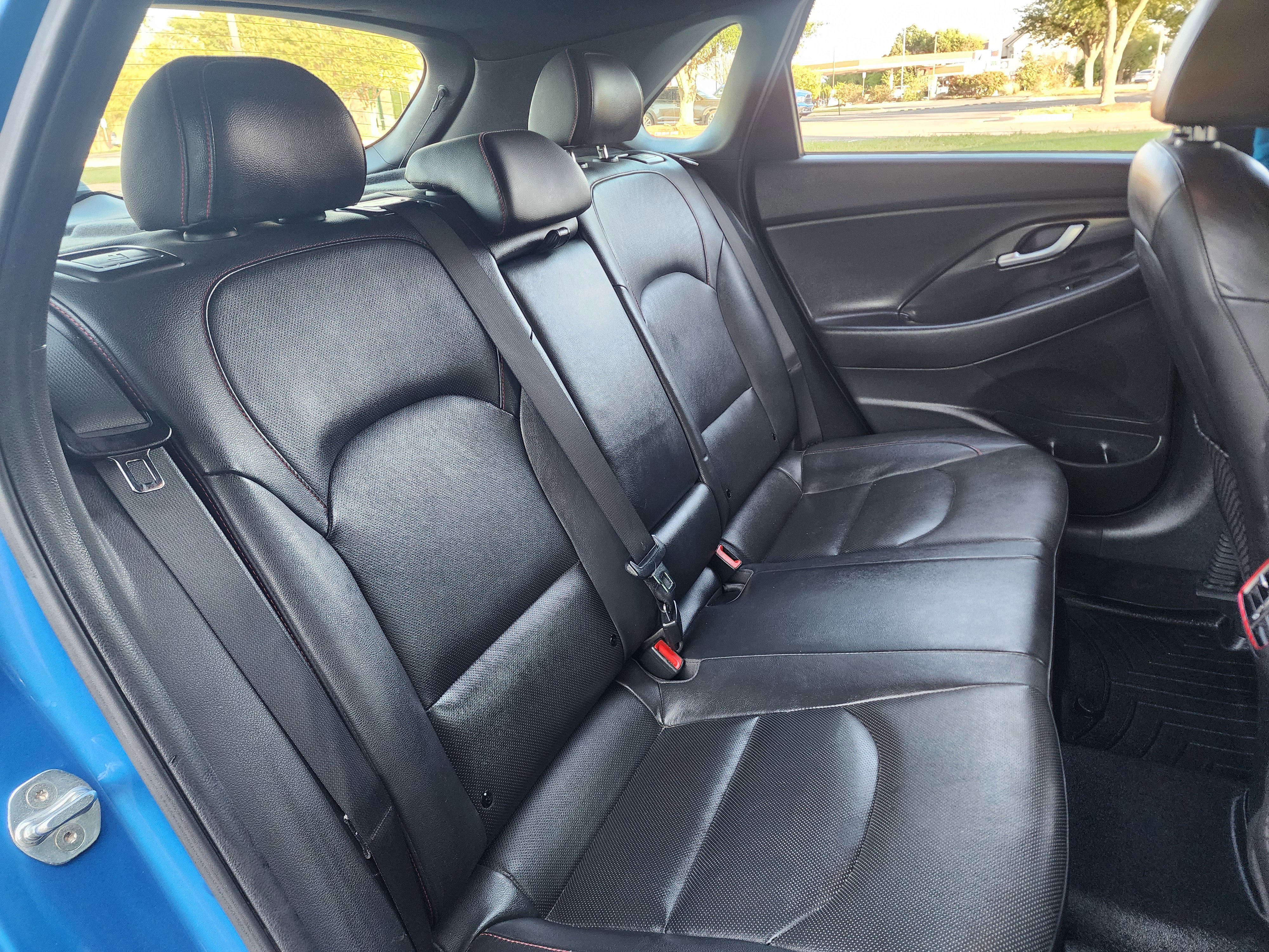 Used 2018 Hyundai Elantra GT Sport image 20