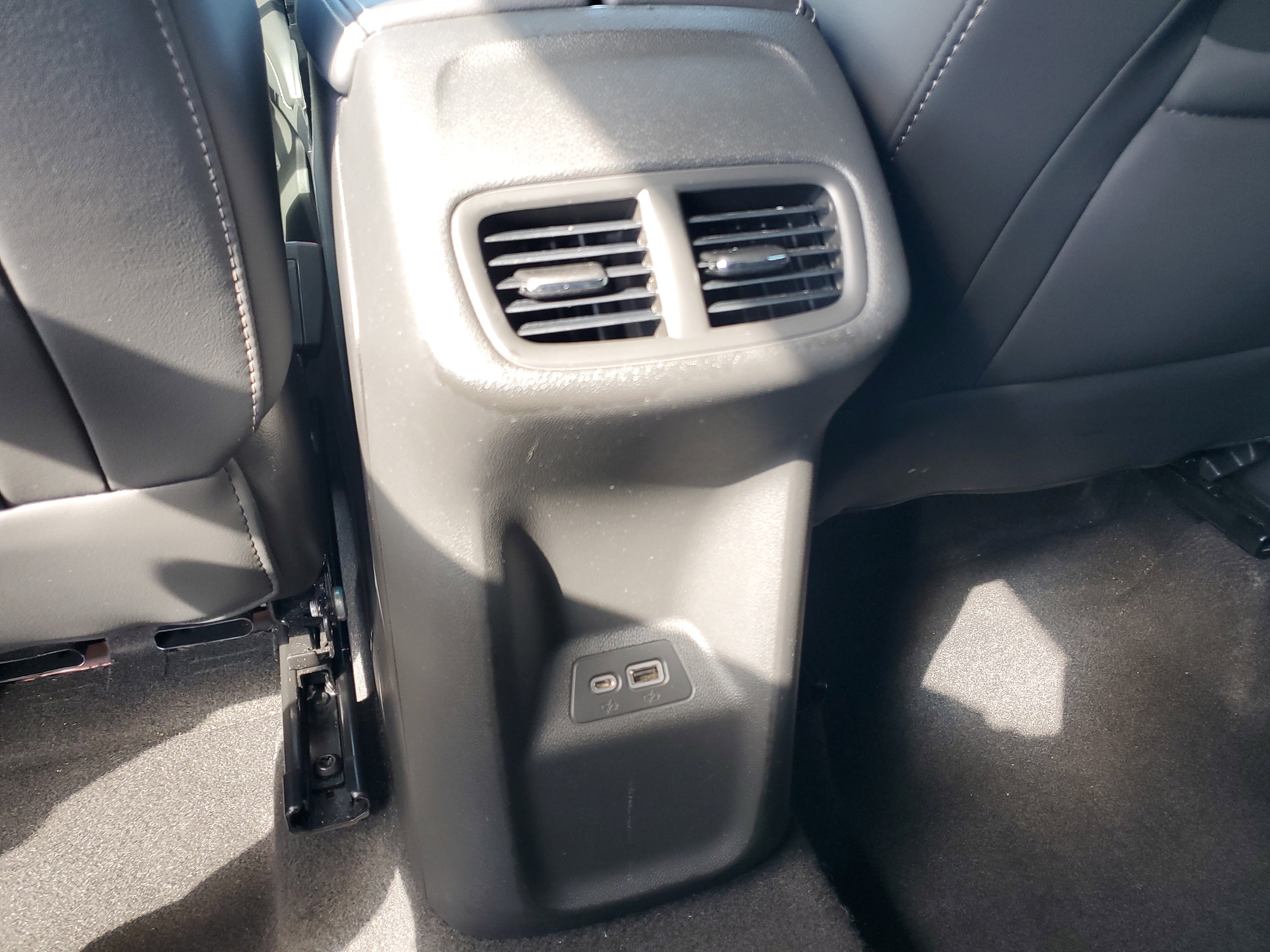 Used 2023 Buick Envision Essence image 15